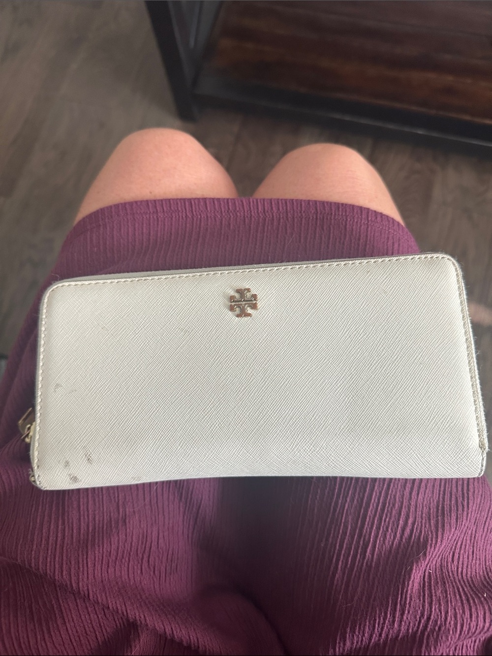 Tory Burch Cream Zip-Around Saffiano Leather Wallet with Gold Logo